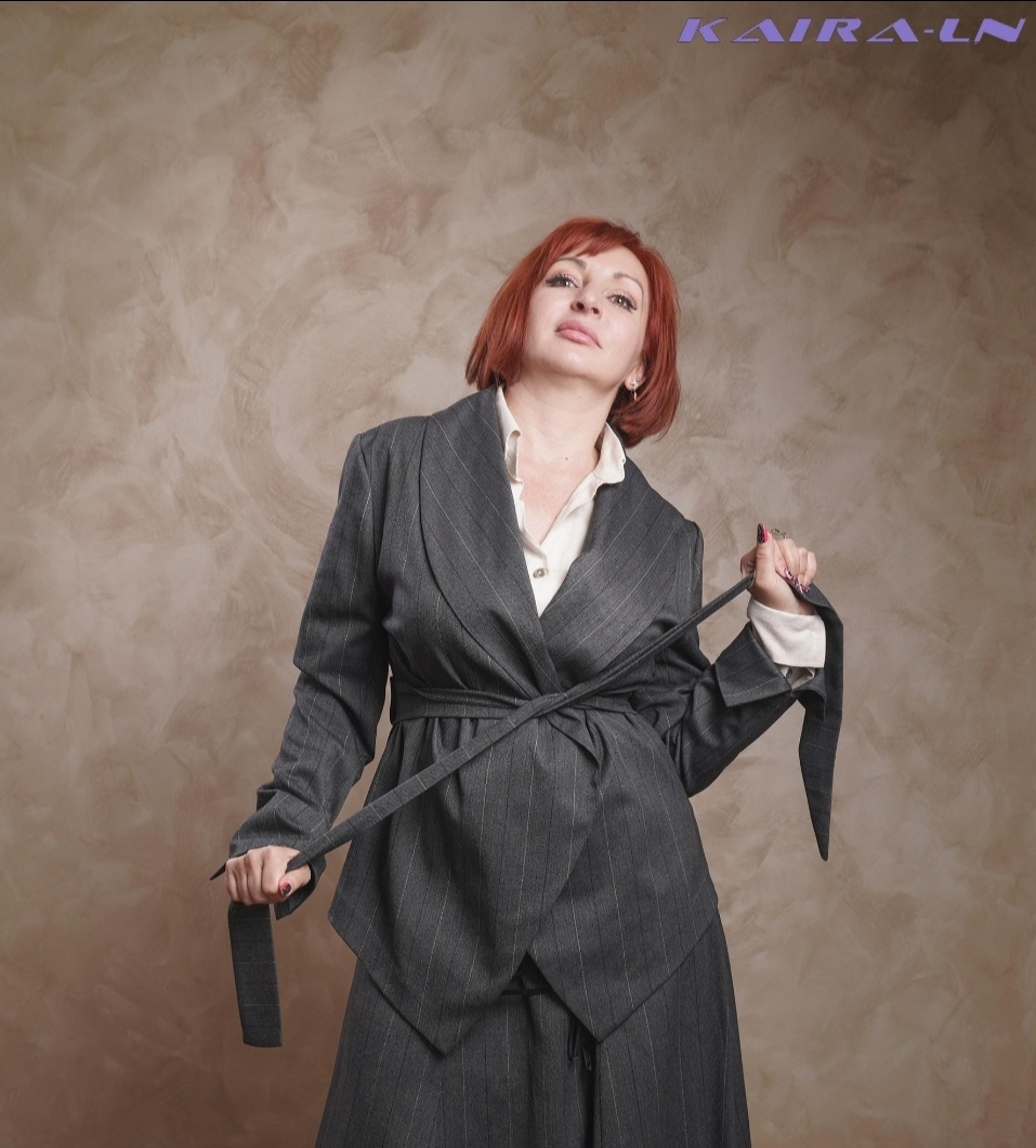 Асиметрично дамско сако с колан и шал яка – ръчно изработено